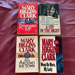 Set - Mary Higgins Clark Books
